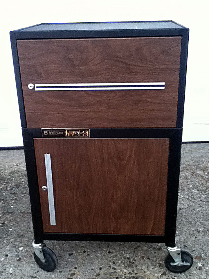 Bretford AV/Projector Lockable Dual Cabinet Cart Front